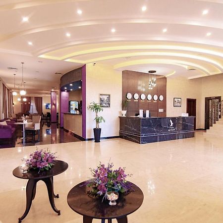East Palace Hotel الماتي المظهر الخارجي الصورة