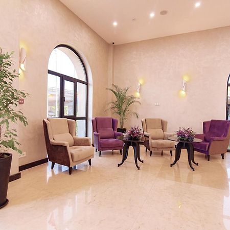 East Palace Hotel الماتي المظهر الخارجي الصورة