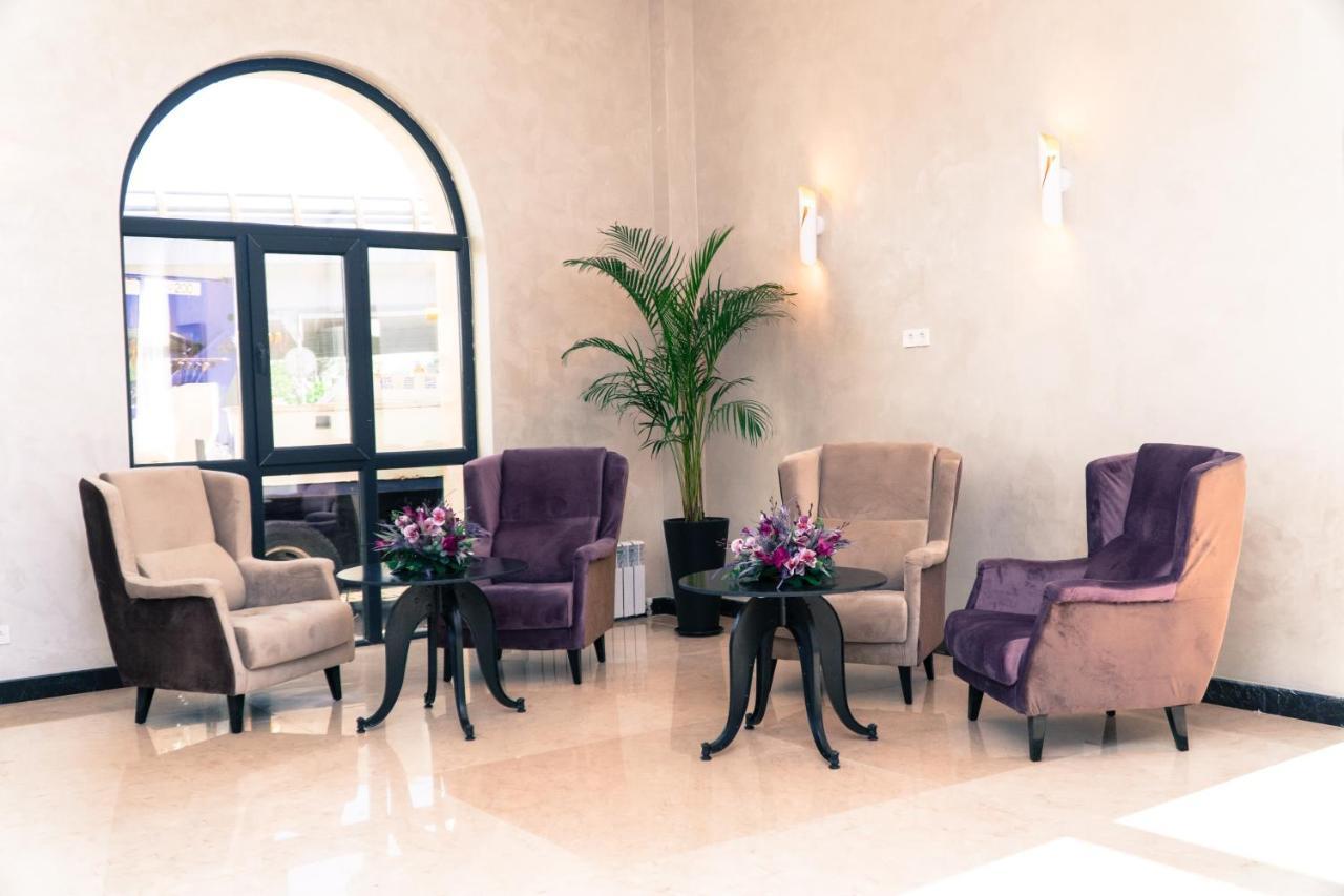 East Palace Hotel الماتي المظهر الخارجي الصورة