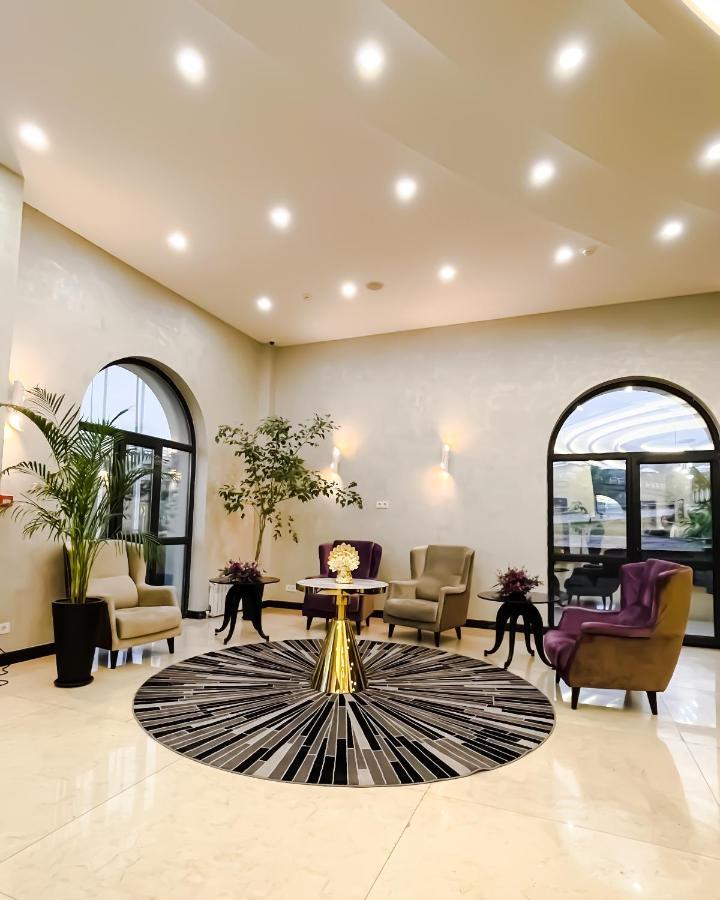 East Palace Hotel الماتي المظهر الخارجي الصورة
